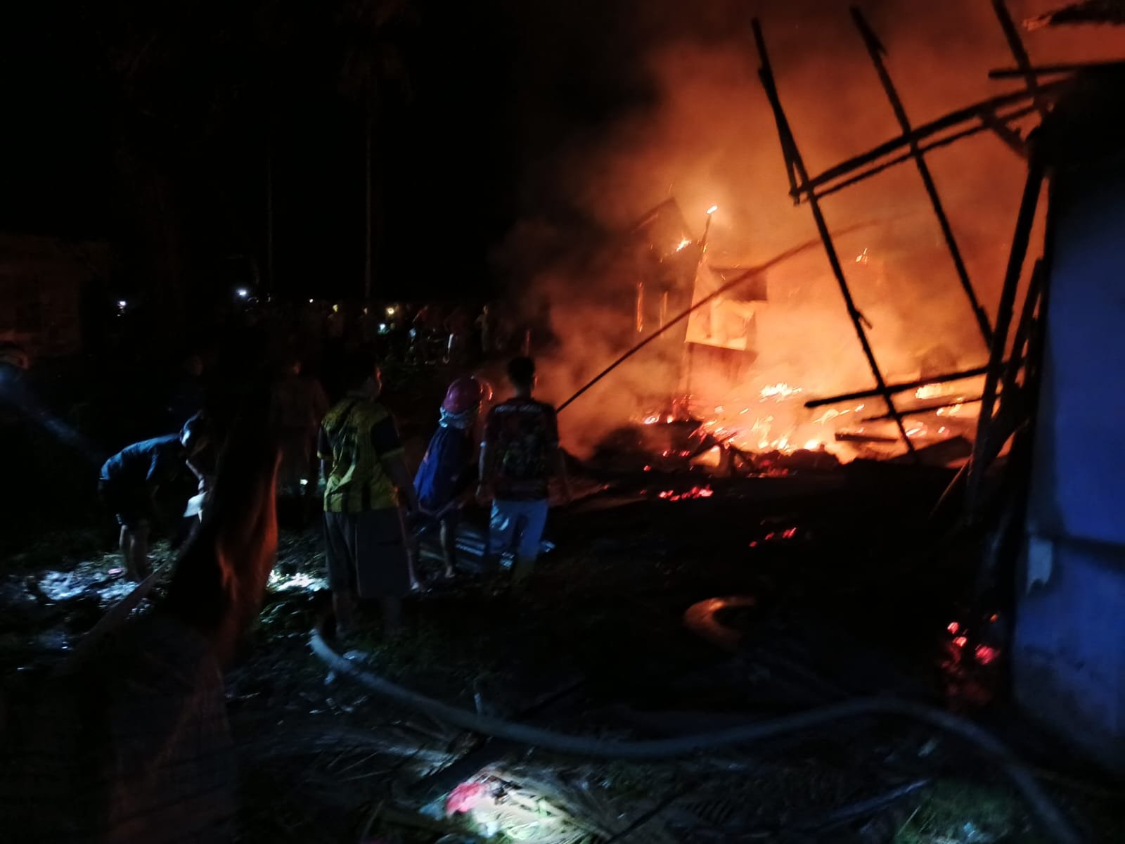 Dua Rumah Terbakar Saat Pemilik Mudik Pulang Kampung