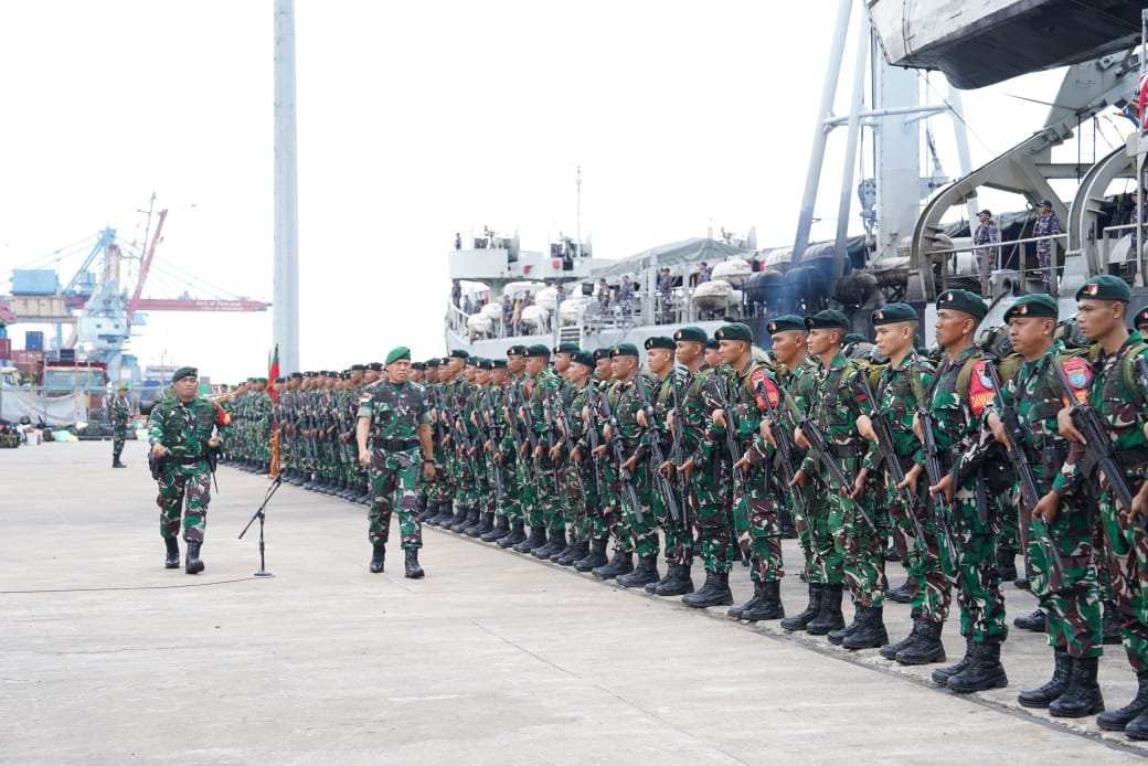 450 Prajurit Kodam XII/ Tpr Latihan Tempur di Pusdiklatpassus Batujajar