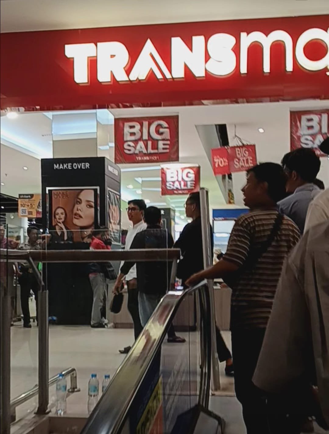 Transmart Kubu Raya Ditutup, 23 Karyawan Bakal di-PHK