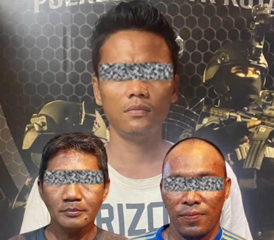 Preman Palak Tronton Rp5 Ribu Usai Isi BBM