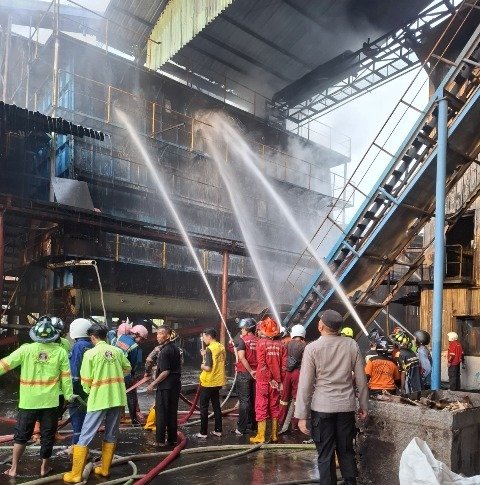 Dapur Turbin Boiler Picu Kebakaran di PT Alas Kusuma