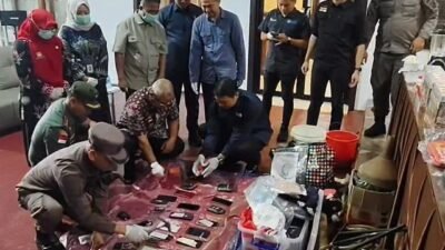 Kejari Sanggau Musnahkan Barang Bukti dari 73 Perkara