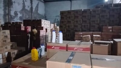 Wagub Kalbar Pimpin Penyegelan Gudang Oli Palsu di Kubu Raya