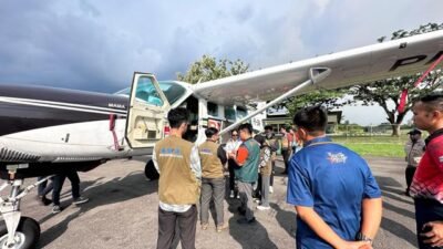 BNPB Operasi Modifikasi Cuaca di Langit Kalbar Tekan Karhutla