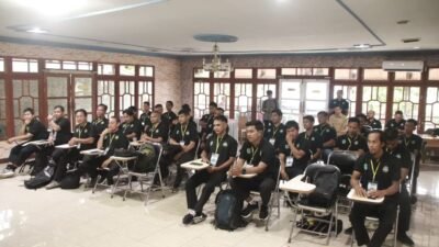 35 Calon Wasit Dilatih Ilmu Sepak Bola