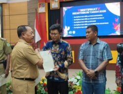 BPN Serahkan 5.395 Sertipikat Tanah. Ontot: Tanah Jangan Dijual