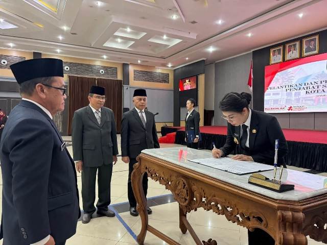 Dwi Putra Sumarna Jabat Pj Sekda Singkawang Gantikan Sumastro