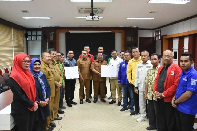 Dilarang Pasang Atribut di Arteri Supadio. Parpol Janji Patuhi Aturan