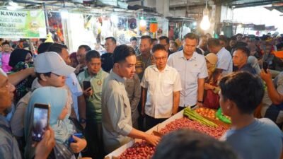 Gibran Berikan Catatan Penting Saat Tinjau Pasar Flamboyan