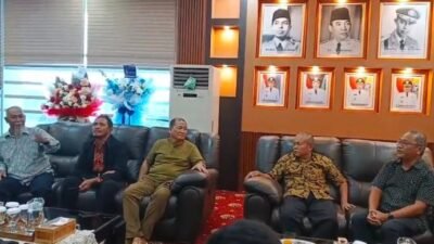 Sujiwo Minta Living Plaza Urus Ijin, Dahlan Iskan Selesaikan Sengketa Tanah