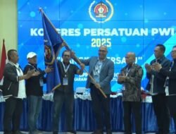 Dirut Antara Munir Terpilih Menjadi Ketua PWI Kalahkan Hendri Bangun