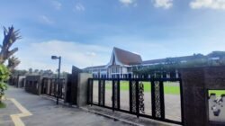 Pagar Kantor Gubernur Kalbar Dirusak, Satpol PP Hanya Terdiam Hindari Bentrokan