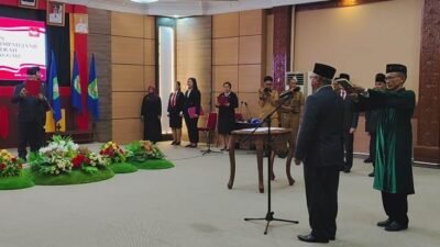 Aswin Khatib Dilantik Jadi Sekda Sanggau. Dituntut Mampu Menjadi Dirigen