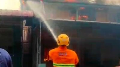 Kebakaran Hebat di Pasar Senggol Alas Kusuma