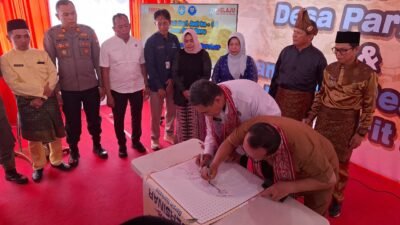 BNNP Kalbar Canangkan Parit Baru Desa Bersinar. Total 12 Desa Bersinar di Kubu Raya