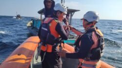 Dua Hari Nelayan Mati Mesin di Tengah Laut
