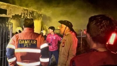 10 Unit Mess PT MUBK Kuala Mandor B Terbakar