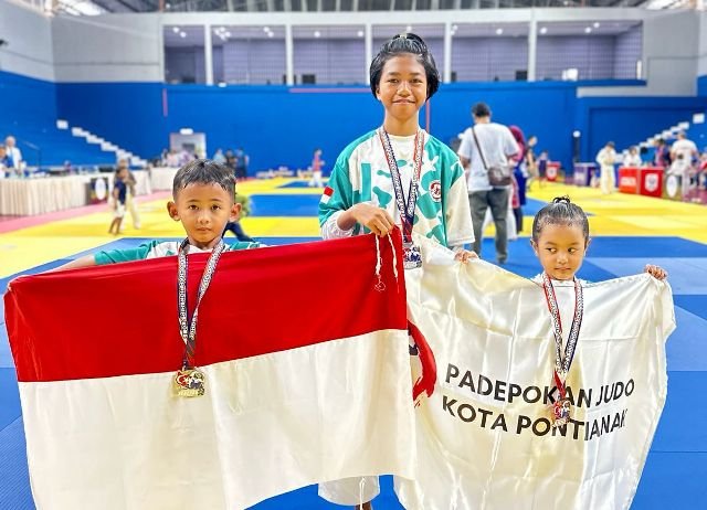 Atlet Judo Cilik Pontianak Bawa Pulang Tiga Medali di Johor International Judo Championship 