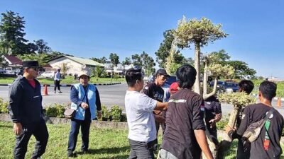 Konflik Gerbang Berakhir, Sujiwo - Angkasa Pura Kembali Akur Lewat Tanam Pohon
