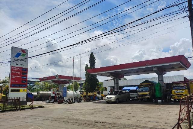 Supir Menilai Pelayanan di SPBU Beringin Bagus, Harga Tetap Normal
