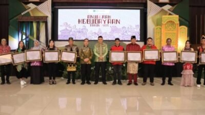 12 Maestro Budaya Kalbar Dianugrahi Penghargaan
