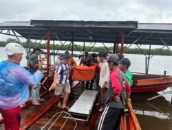 Cuaca Buruk Hantam Perahu Nelayan di Ketapang