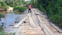 Puluhan Tahun Jembatan Sui Bayan Tidak Pernah Diperbaiki. Pejabat Datang Hanya Sekadar Lewat