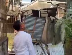 Ruko Ambruk Akibat Pencurian Material