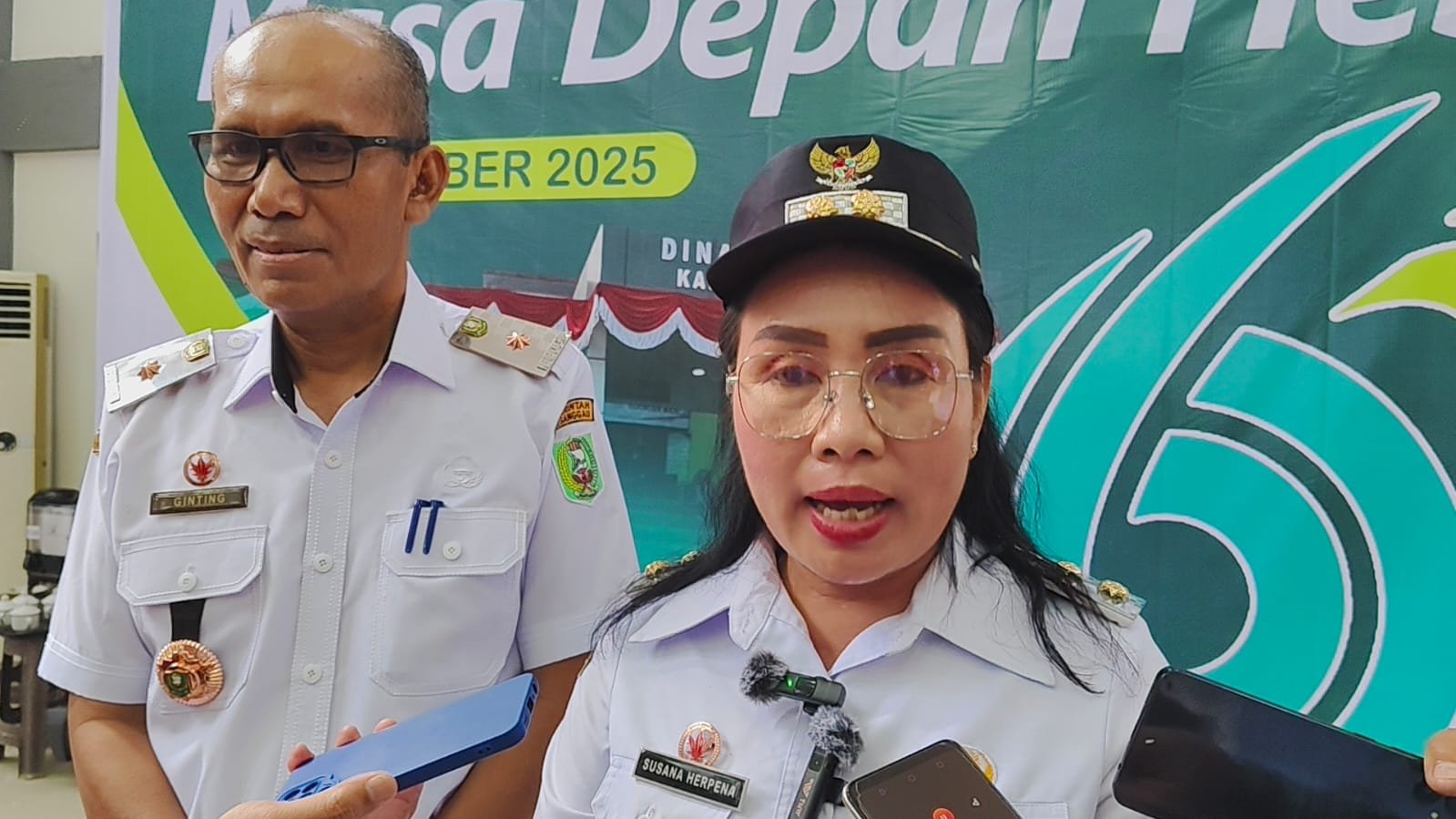 Tenaga Kesehatan Layani Masyarakat Dengan Hati