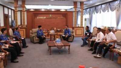 Jalan Belum Selesai, Kedalaman Alur Pelayaran Pelabuhan Kijing Dangkal