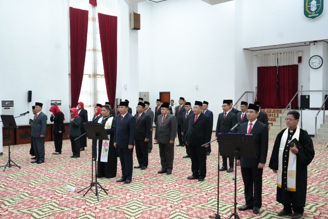 Norsan Rombak Habis Pejabat Kalbar. Ini Daftar 26 Pejabat Dilantik