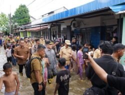 Norsan dan Edi Janji Korban Banjir Rob Dapat Bantuan