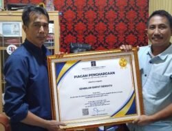 Berikan Pelatihan Paralegal Posbankumdes, LBH Perkumpulan Sembilan Diganjar Penghargaan