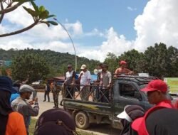 Warga Setopkan Truk Tangki CPO Bertonase Besar