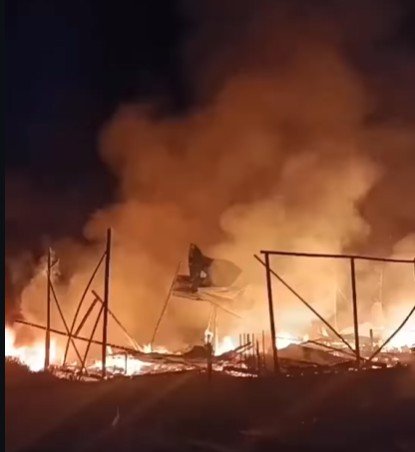 Polisi Selidiki Penyebab Gudang Produksi Kasur Terbakar