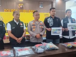 Mahasiswa Asal Singkawang Bawa Sabu Kristal Di CD-nya 6 Lapis