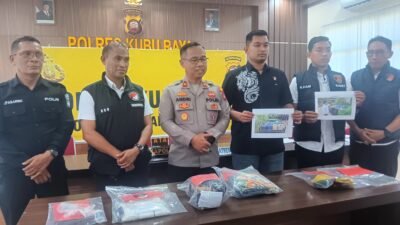 Mahasiswa Asal Singkawang Bawa Sabu Kristal Di CD-nya 6 Lapis