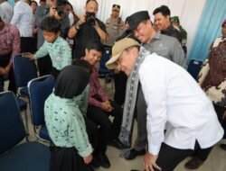 Sekolah Rakyat Dibiayai dari Rakyat. Menkopolkam: Belajar Sungguh-sungguh