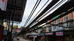 Kabel Diduga Milik Telkom Ancam Keselamatan Warga