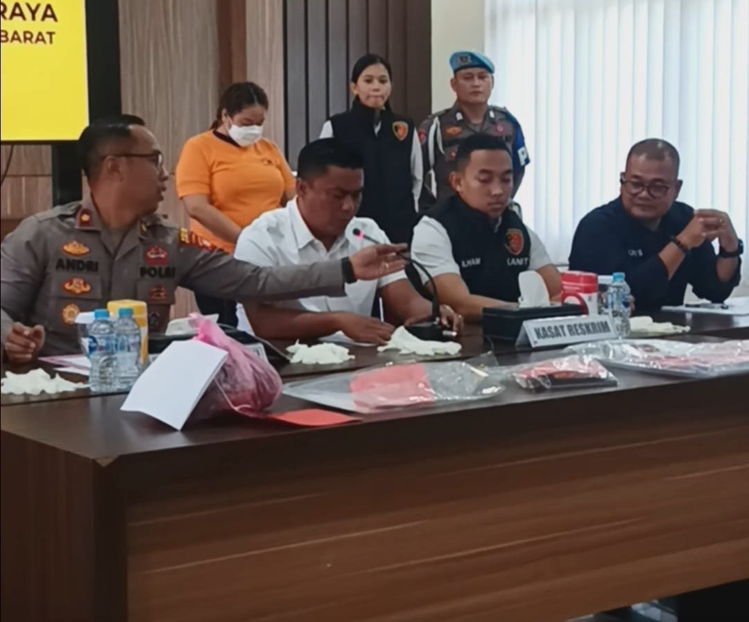 Pelaku Penipuan Investasi Tiket Pesawat Sempat Kabur Ke Surabaya
