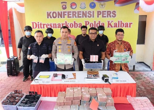WNI di Malaysia Pemasok Narkotika Pesanan di Pontianak. Dua Hari Jual Raup Rp3,8 Miliar