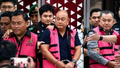 Mantan Pimpinan BGN Juga Korupsi Pengadaan Motor Listrik Hingga Sepatu