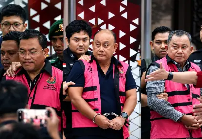 Mantan Pimpinan BGN Juga Korupsi Pengadaan Motor Listrik Hingga Sepatu