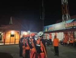 Lorensius Kejang-kejang di Kapal Terjatuh ke Sungai