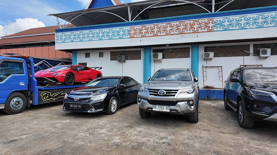 Empat Mobil Milik Aseng Dikirim ke Jakarta