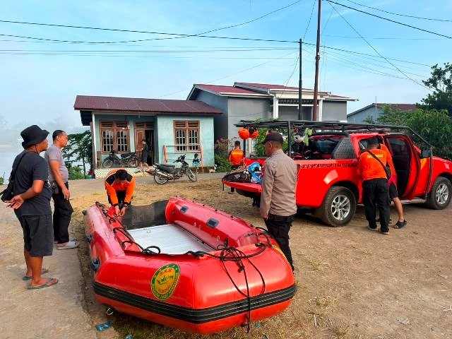 Seorang Perempuan Hilang Tenggelam di Sungai Saat Mandi