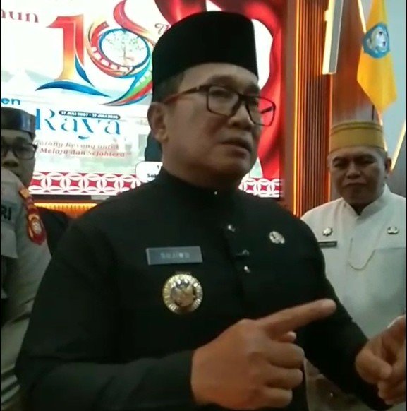 Sujiwo Mengaku Diintimidasi Pengusaha