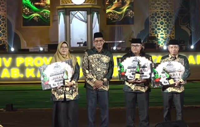 Ketapang Juara Pawai Ta'aruf dan Mobil Hias MTQ XXXIV. Ini Bonus yang Diterima Peserta