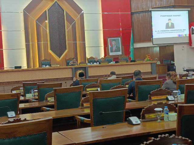 DPRD Kalbar Tunda Paripurna Kesepakatan KUA PPAS 2027