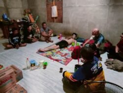 Meriahkan HUT Kemerdekaan, FRKP WB Vespa Lovers Baksos dan Bantu Anggota yang Lumpuh